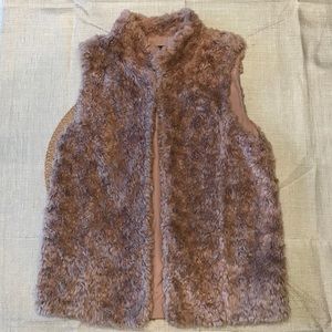 Gap fuzzy vest